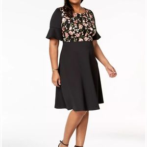 ▪︎New! Size 8P, Sangria Dress